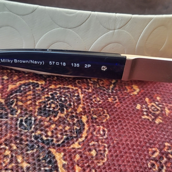 🌞 Coach sun glasses - Picture 5 of 5